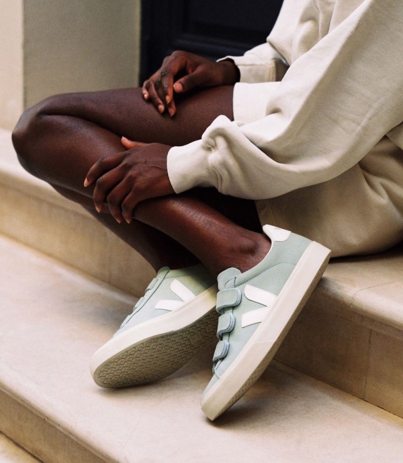 Veja Perfect Nubuck Matcha White