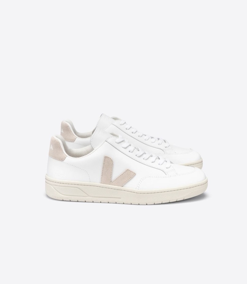 Veja Couro Branco Sable Series