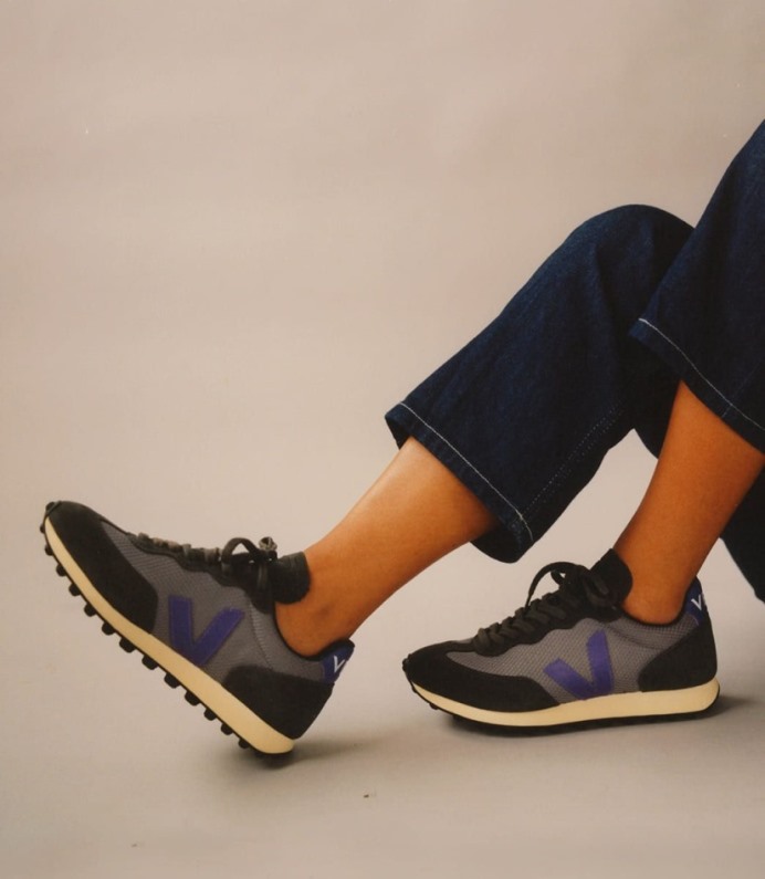 Veja Rio Branco Alveomesh Concrete Purple