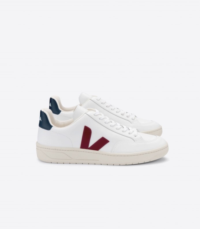 Veja V-12 Couro Branco Marsala Náutico