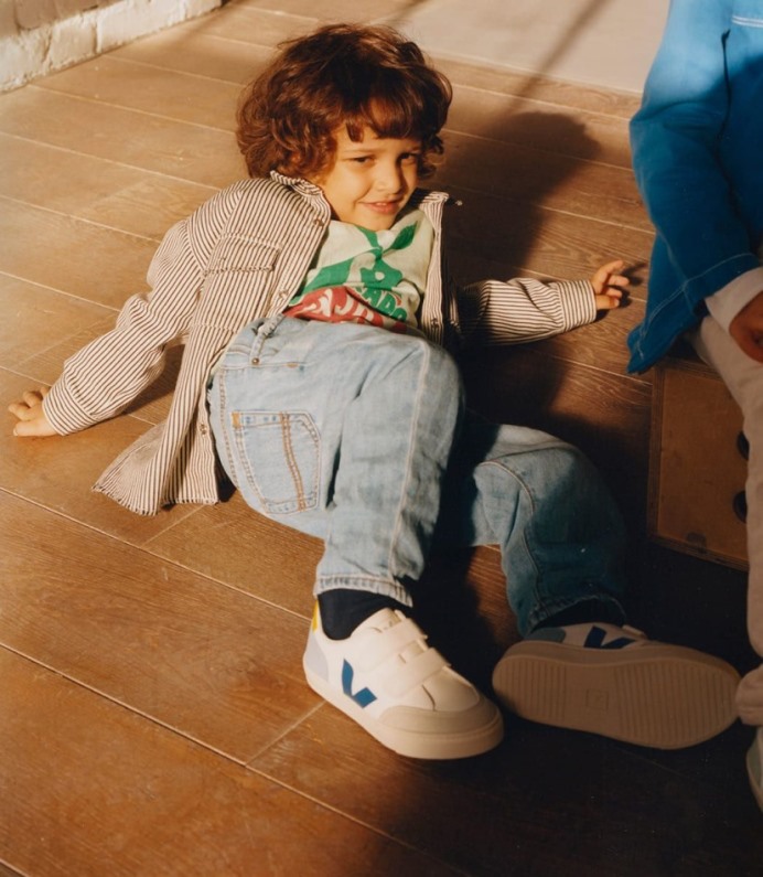 Veja V-12 Chromefree Couro Branco Multico