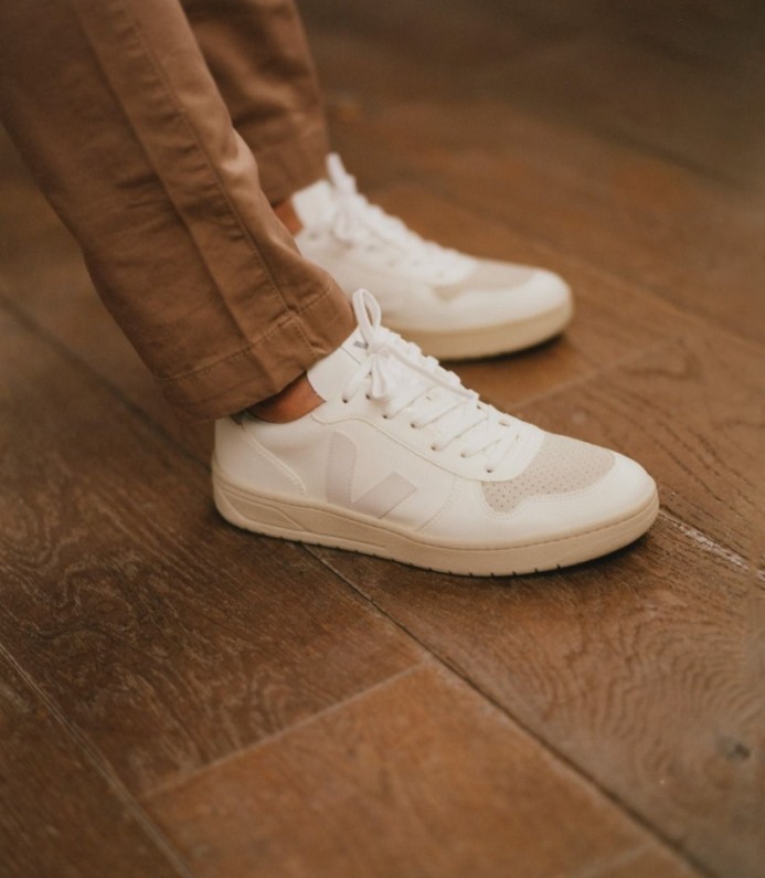 Veja V-10 Cwl Branco Natural