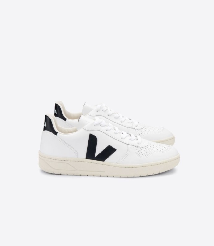 Veja V-10 Couro Branco Preto