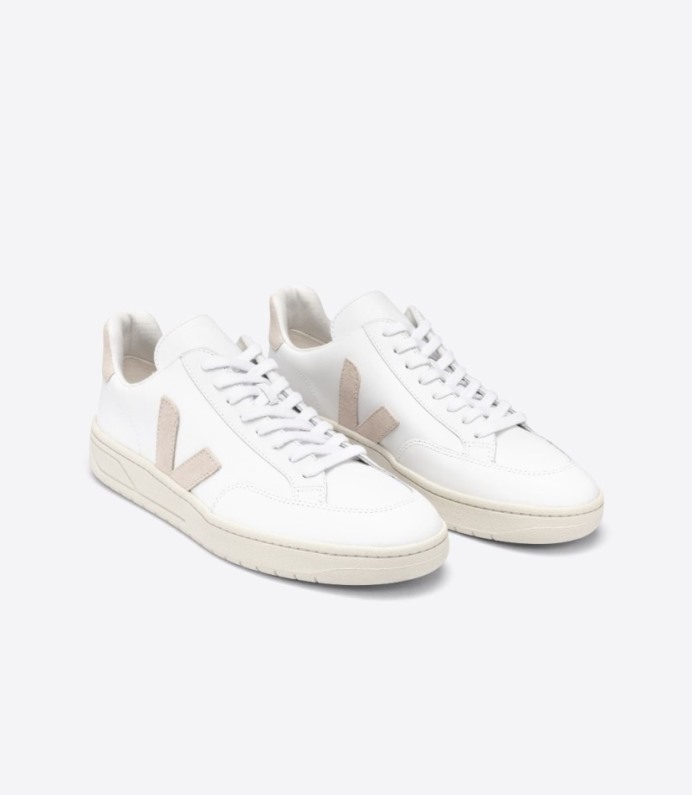 Veja V-12 Couro Branco Sable